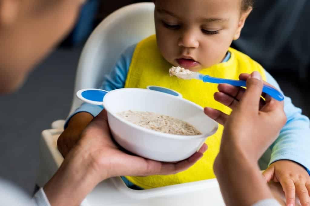 Starting Solids - Introducing First Baby Foods